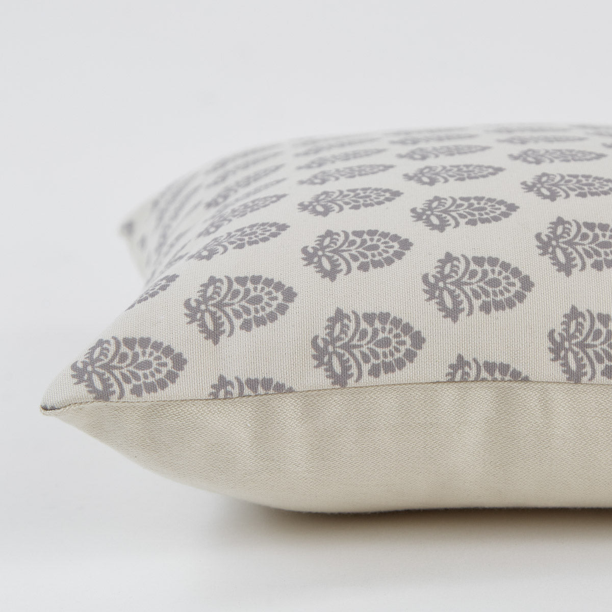 Acorn Canvas Chinchilla Cushion