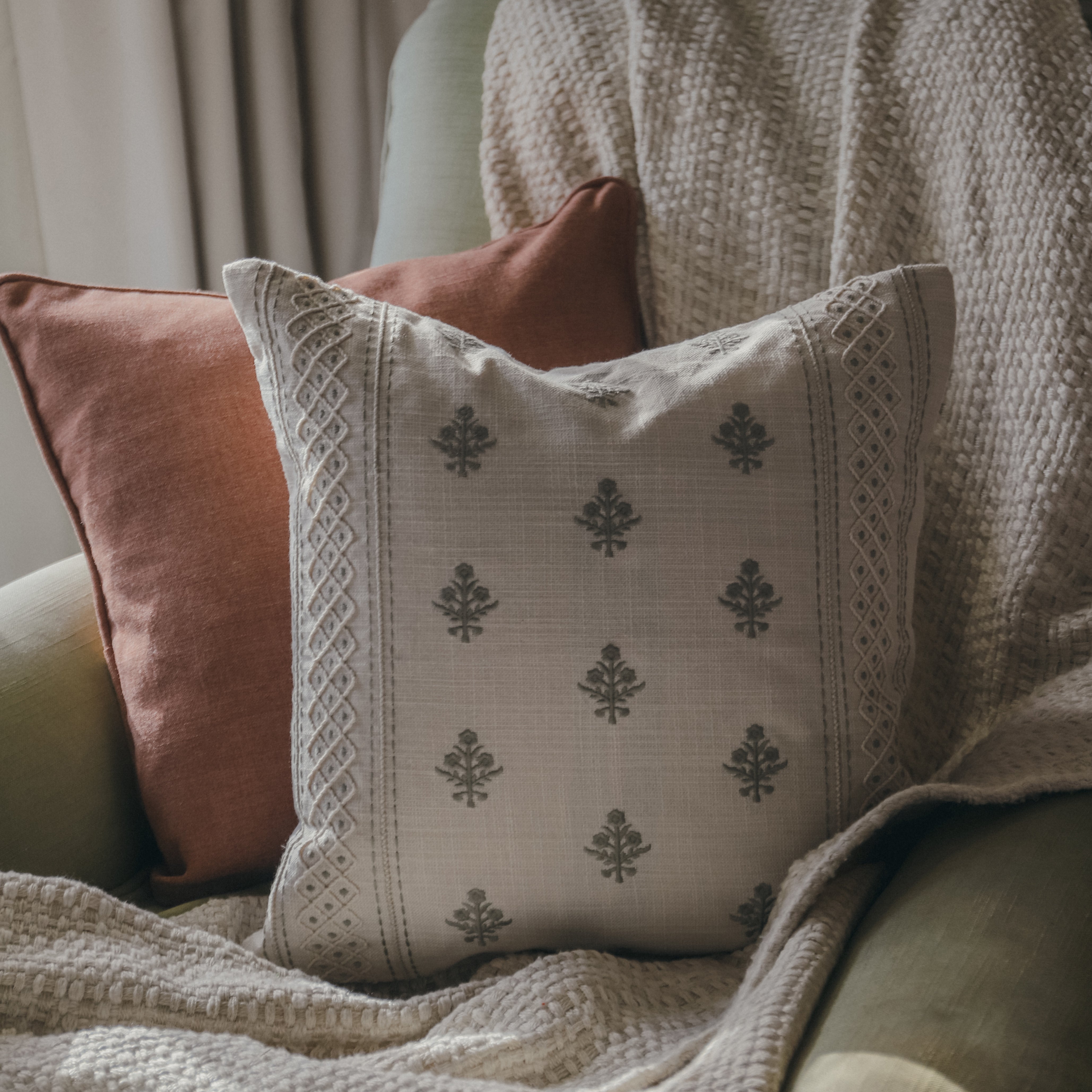 Daisy Eucalyptus Cushion