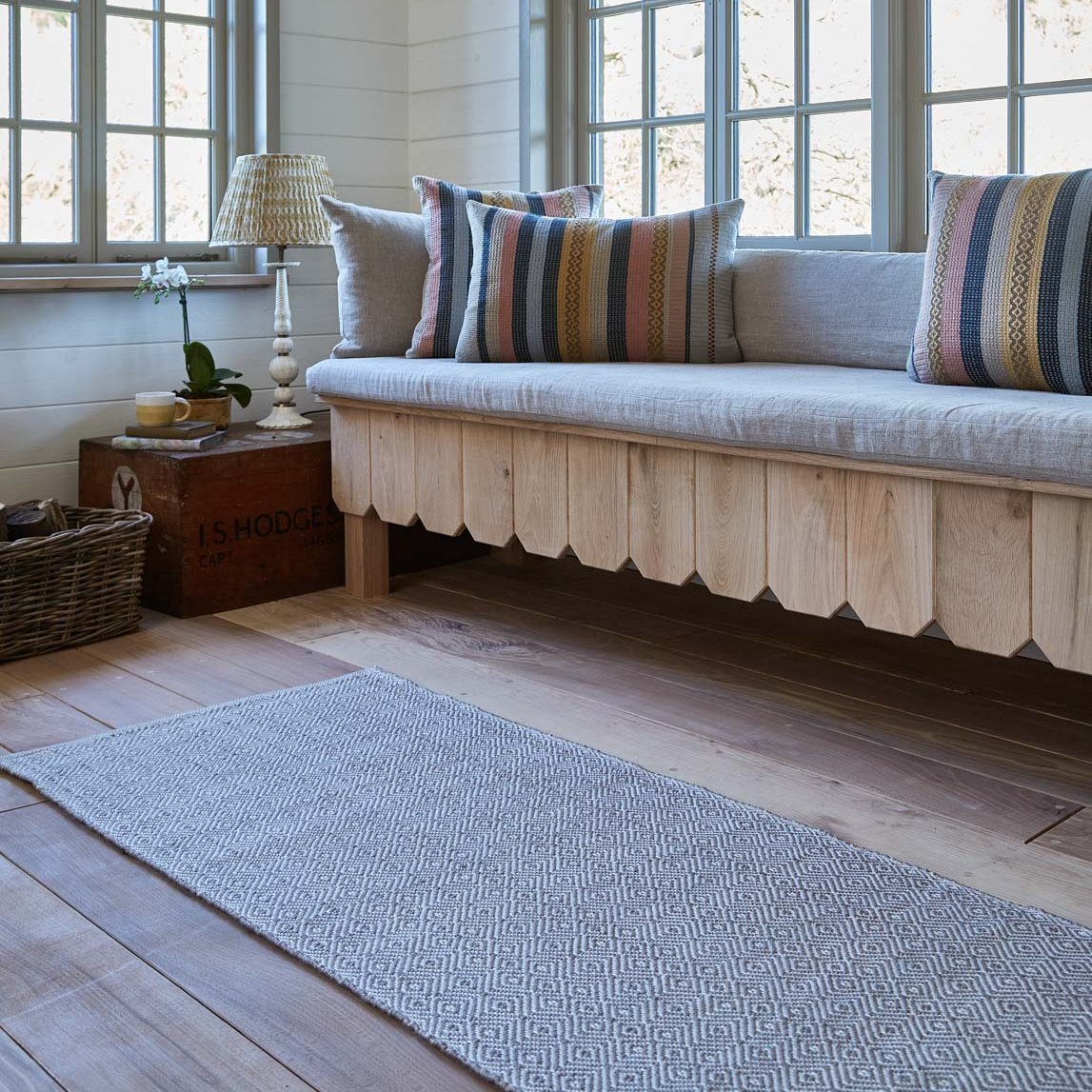 chinchilla diamond rug in living room