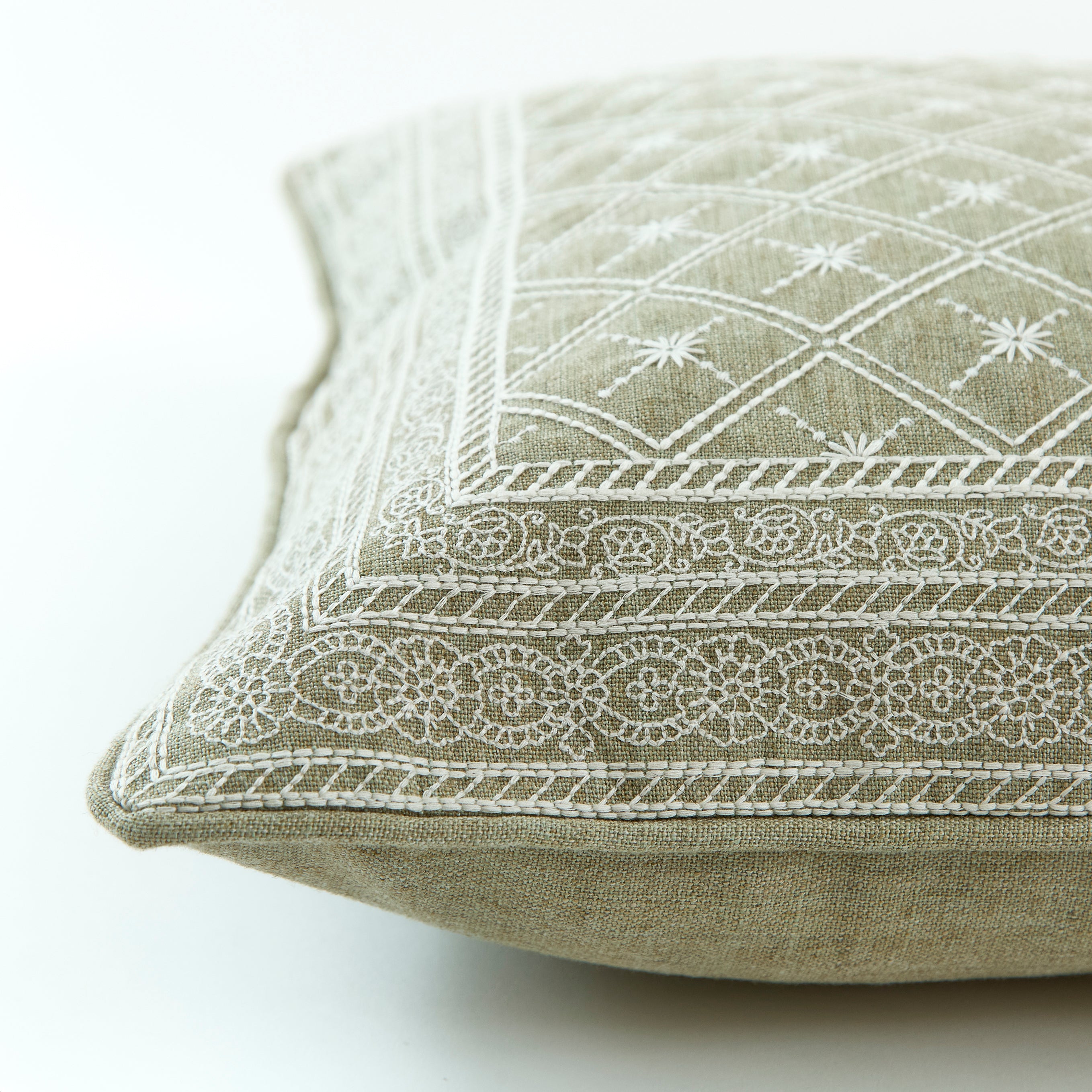 Lucknow Star Oakmoss Cushion