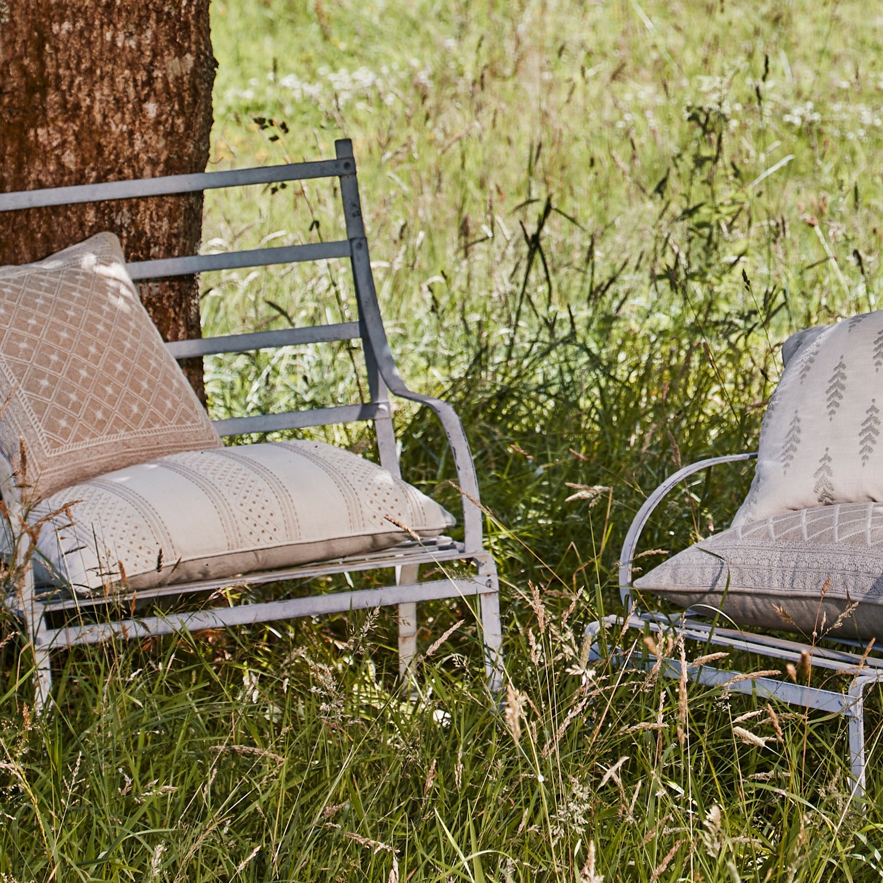 Jasmin Natural Cushion