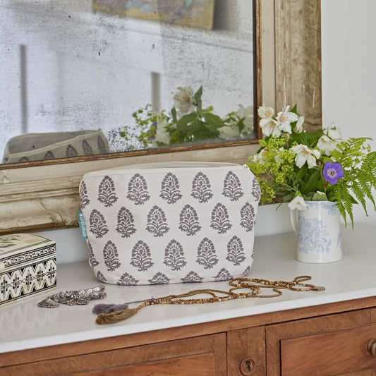 Jaipur Acorn Monsoon Washbag