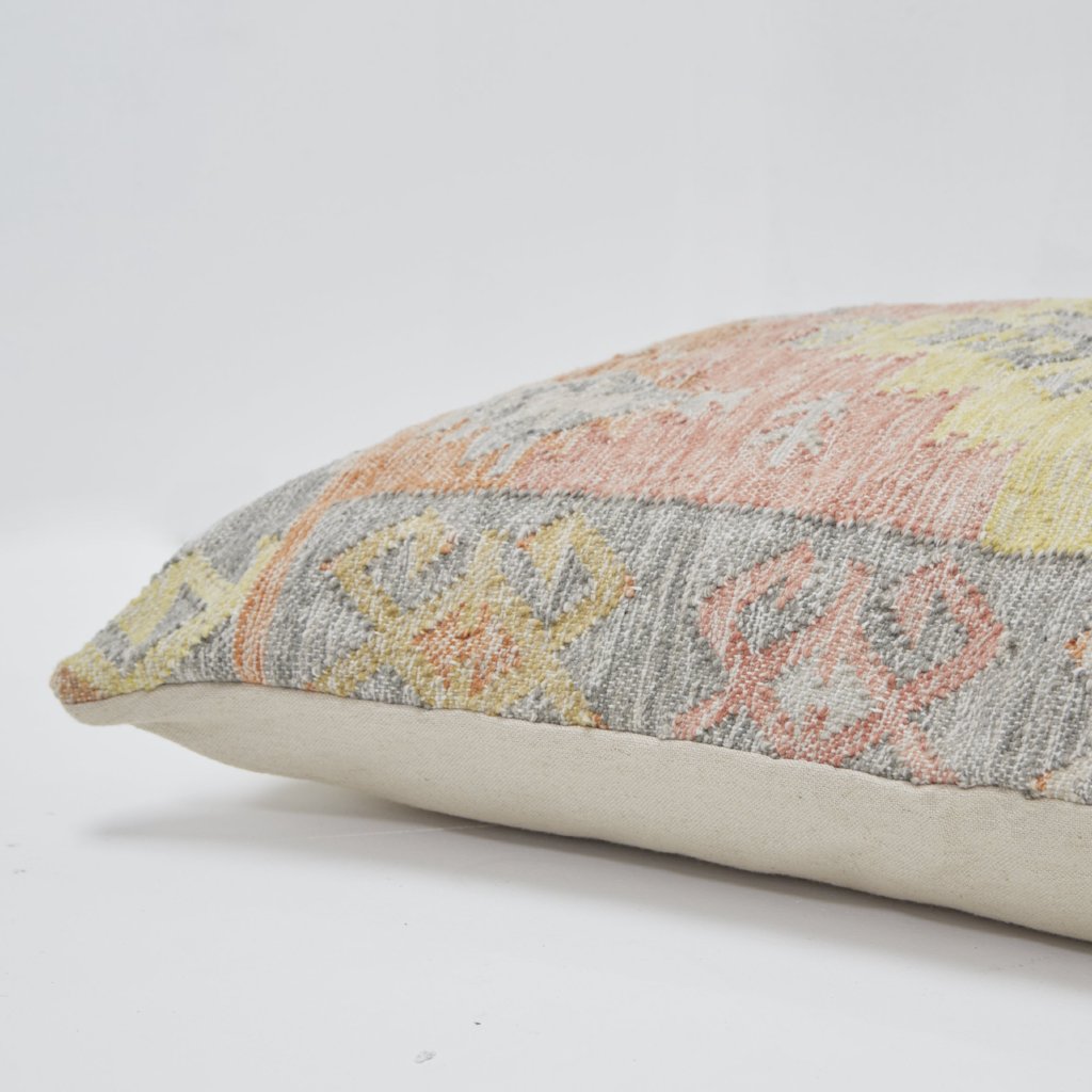 Nomad Tarifa Cushion - close up