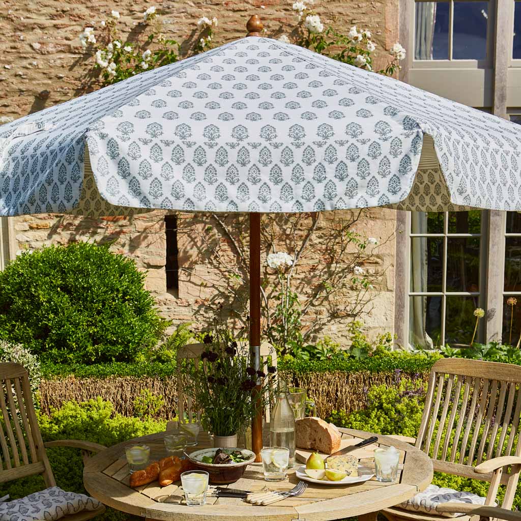 Acorn Dove Grey Parasol