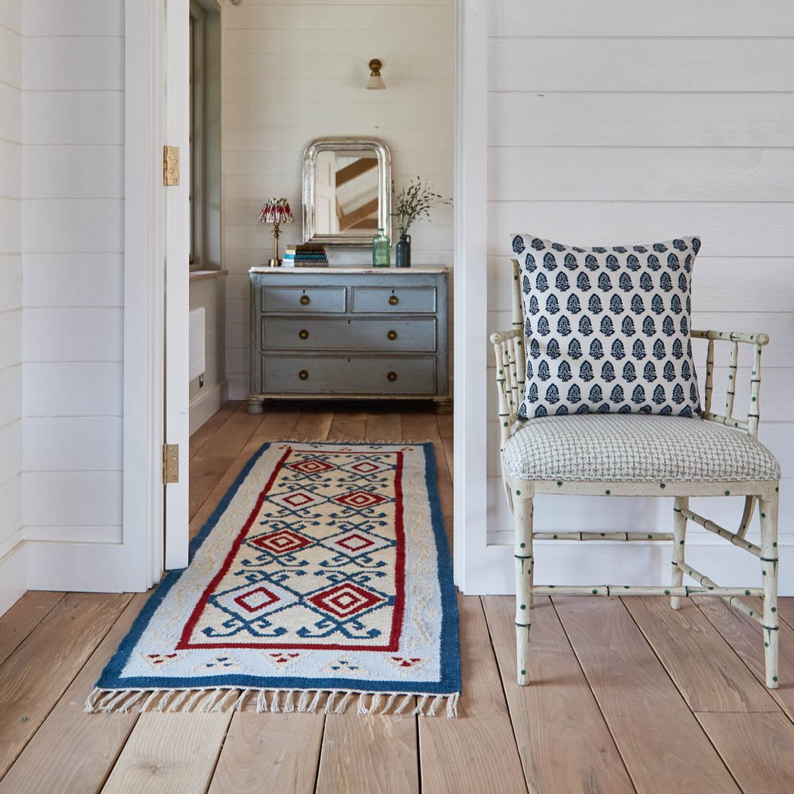 Heraldic Lancelot Runner Rug