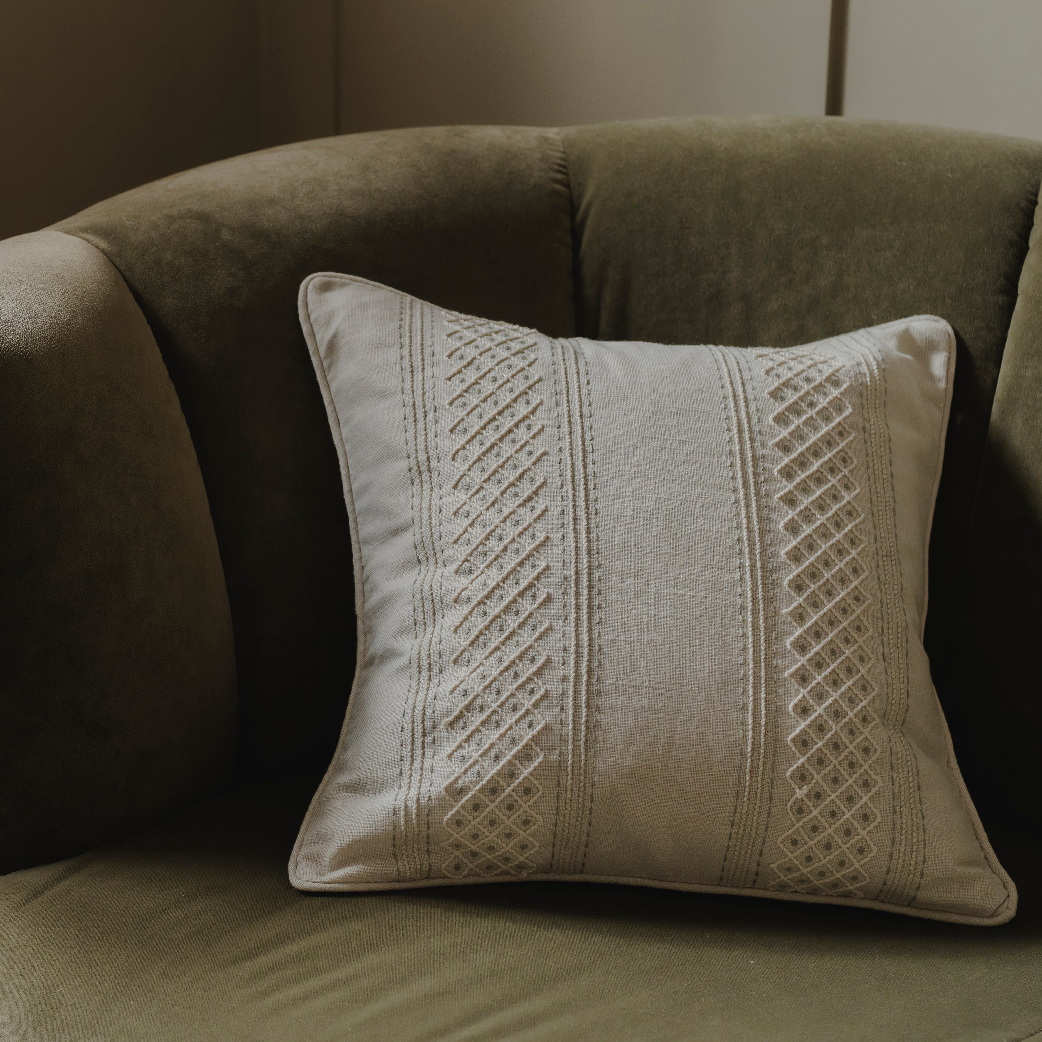 Jasmin Eucalyptus Cushion