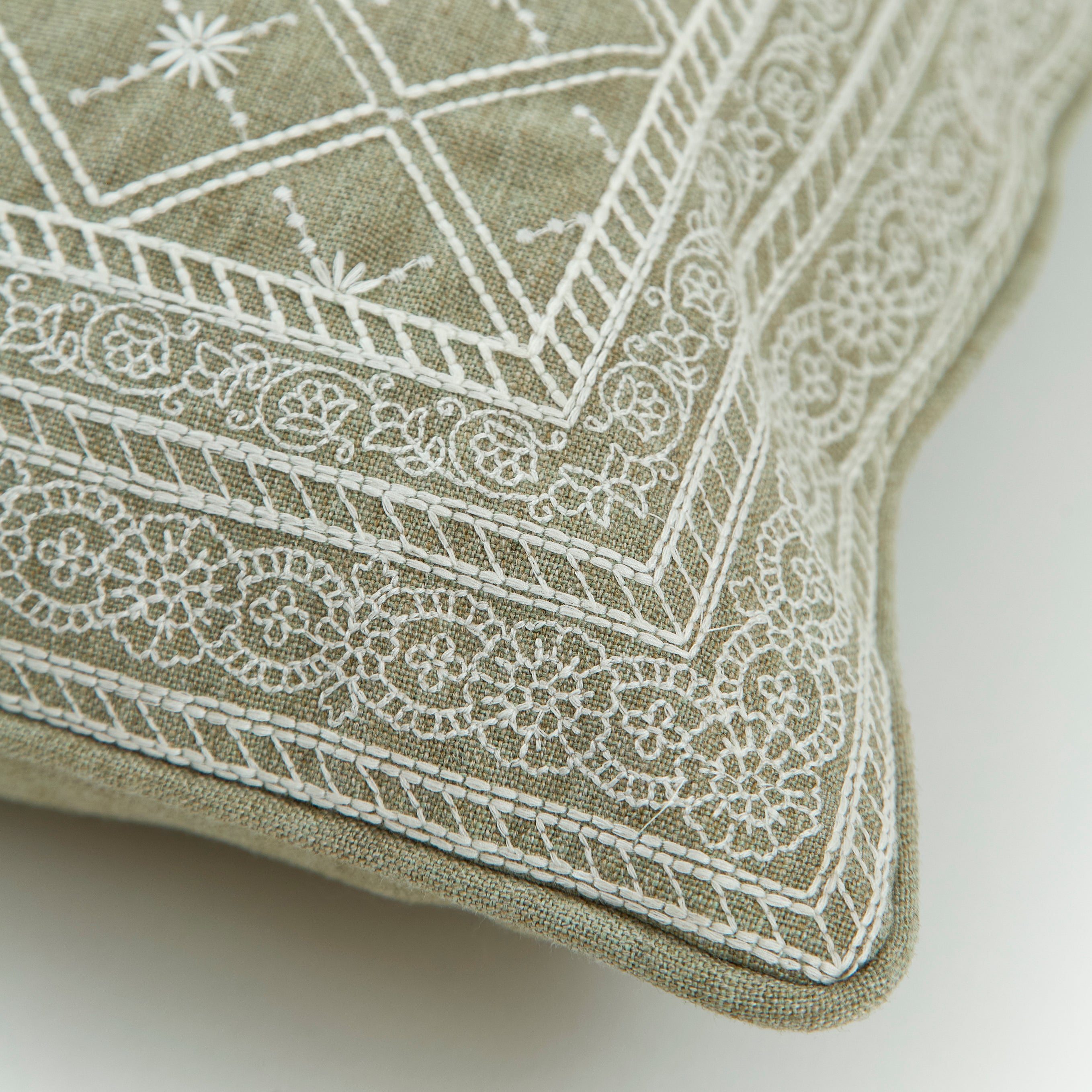 Lucknow Star Oakmoss Cushion