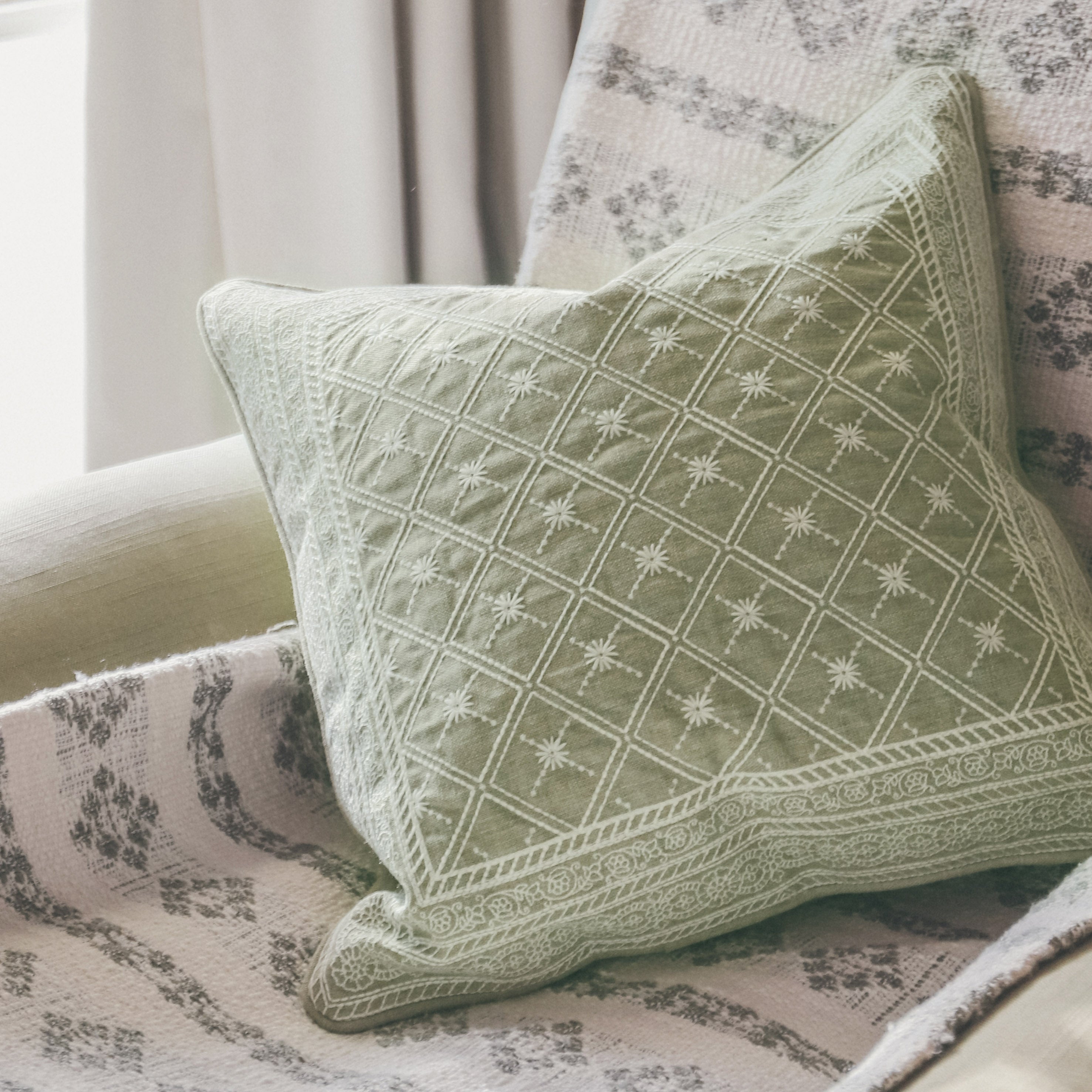 Lucknow Star Oakmoss Cushion