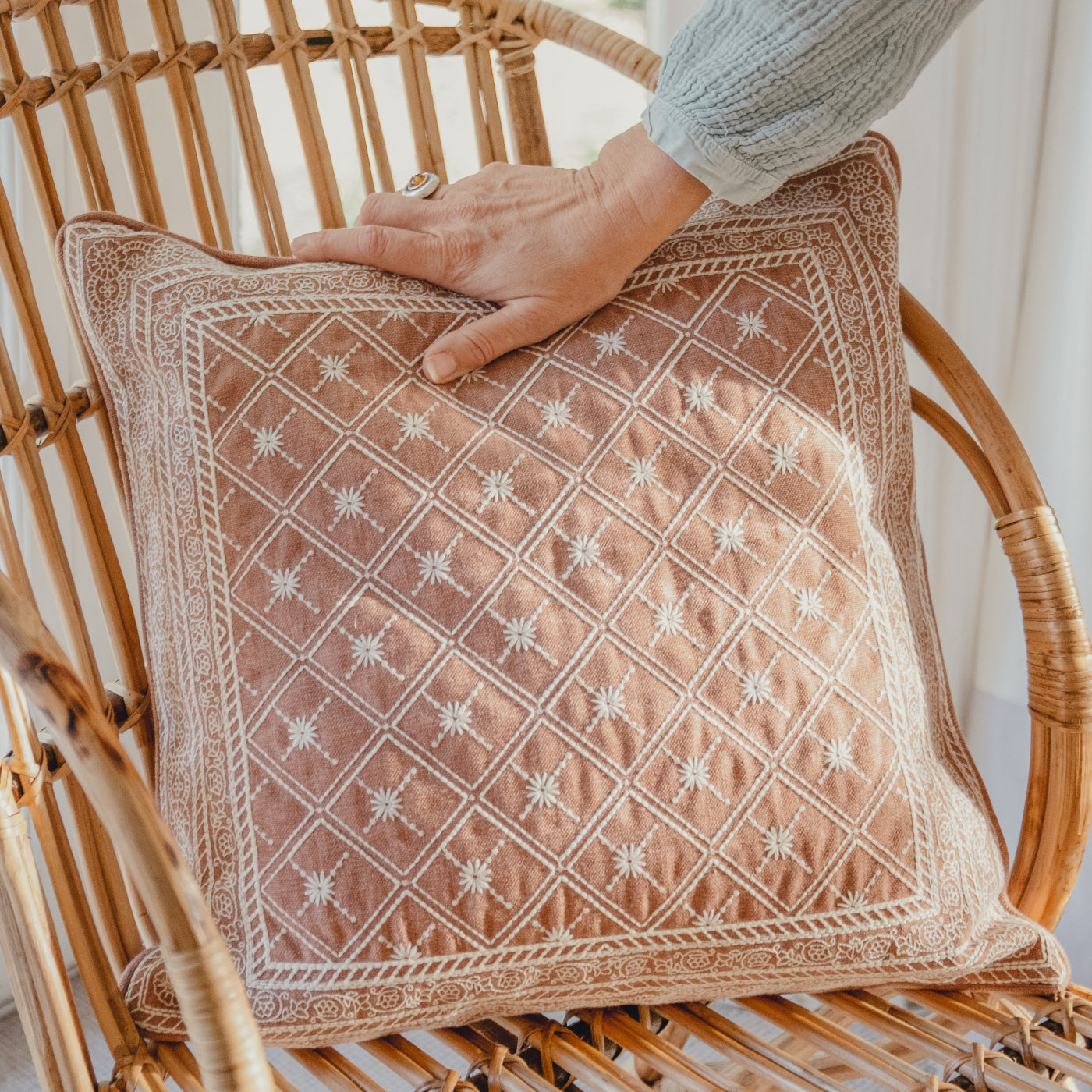 Lucknow Star Pippins Pink Cushion