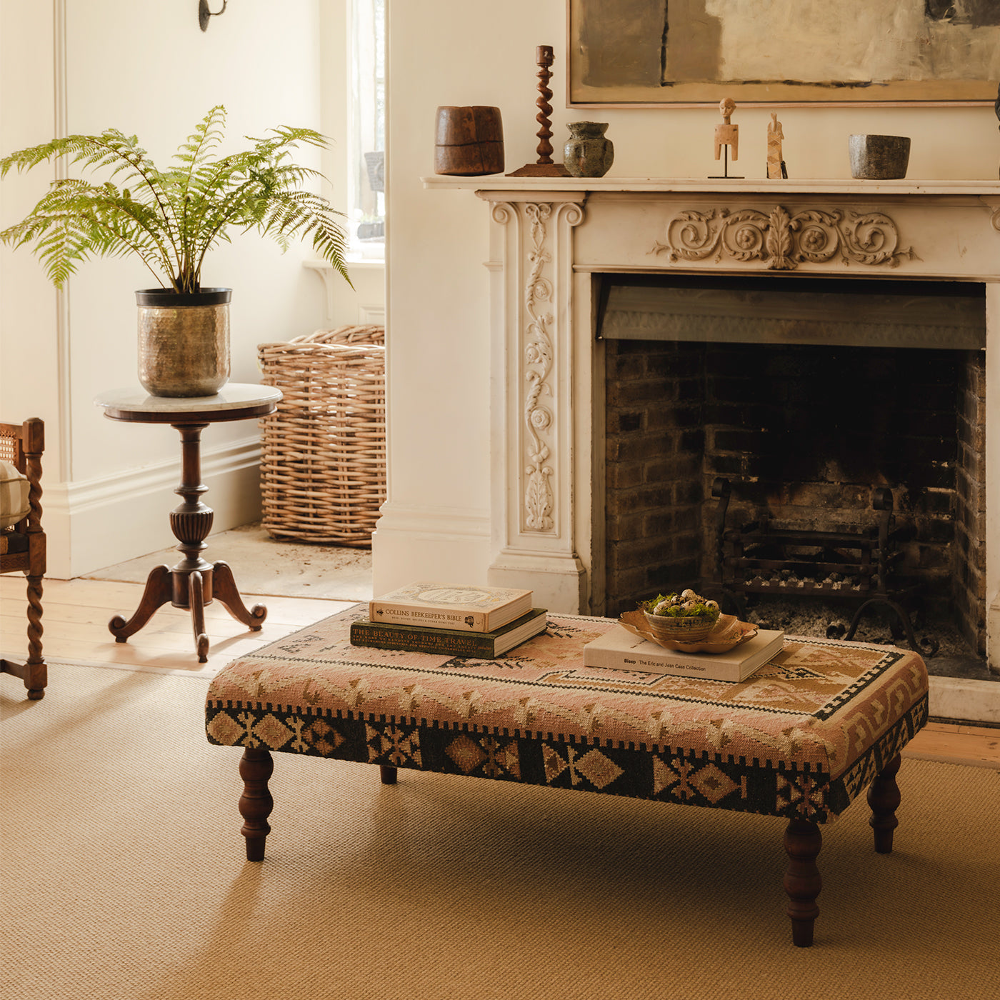 Aster Ottoman