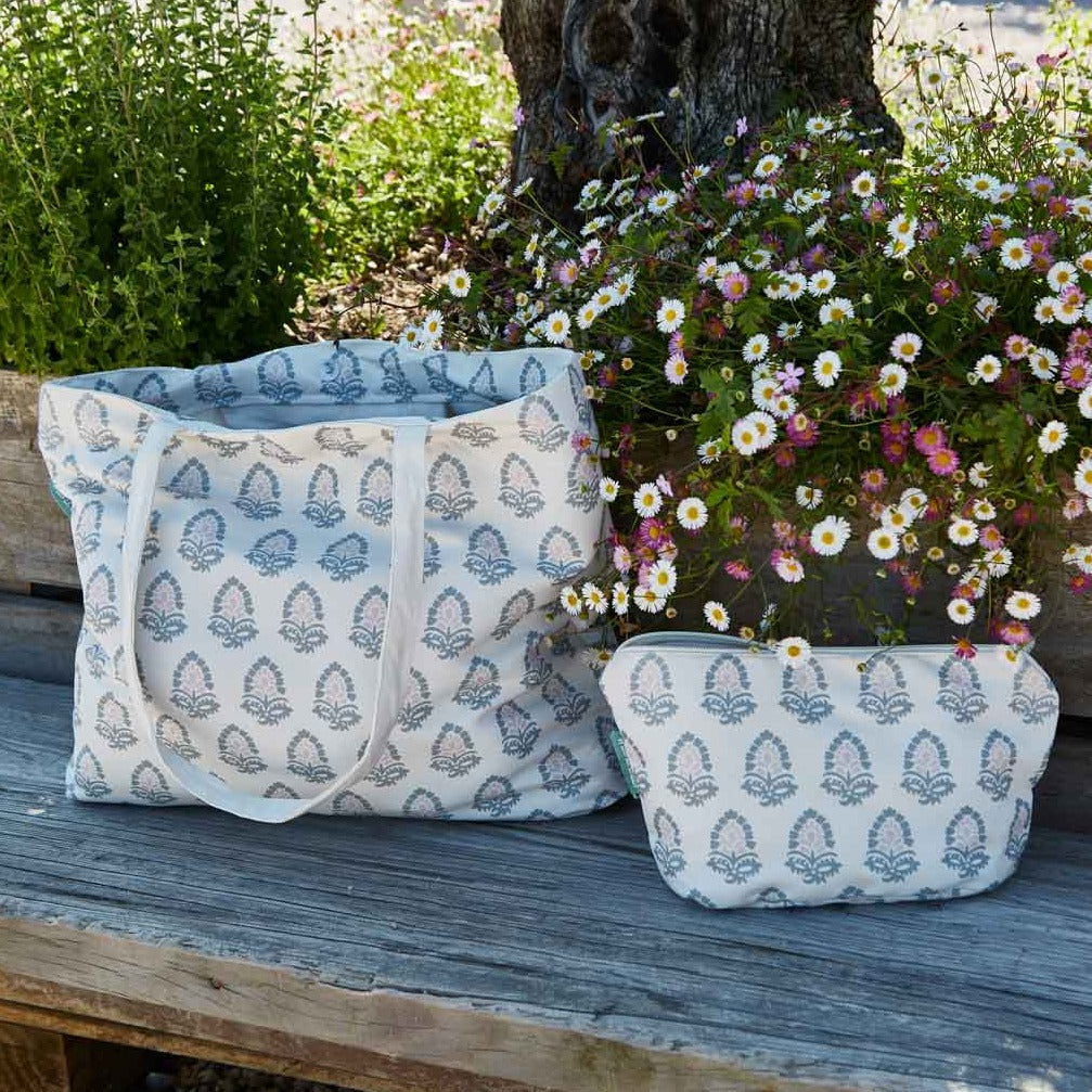 Jaipur Acorn Dove Grey Washbag