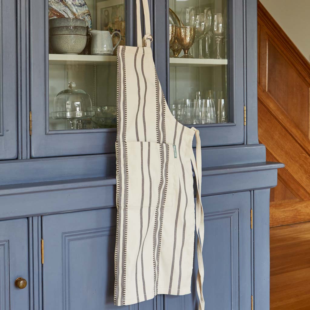 Las Salinas Black Canvas Apron