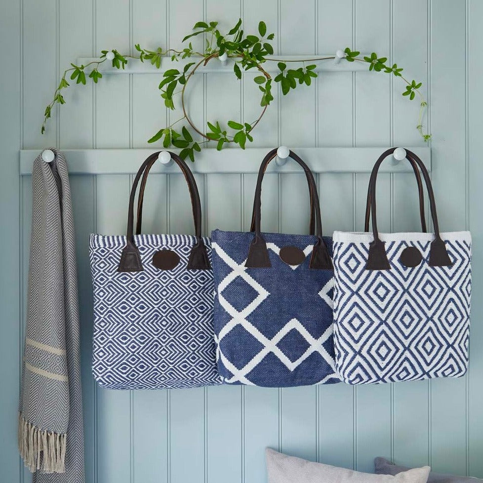 Juno Navy Bag
