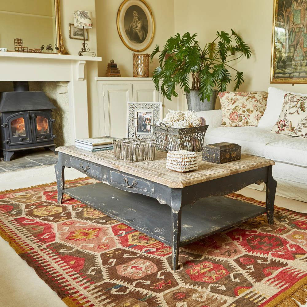 Nomad Sultan Rug in a living room